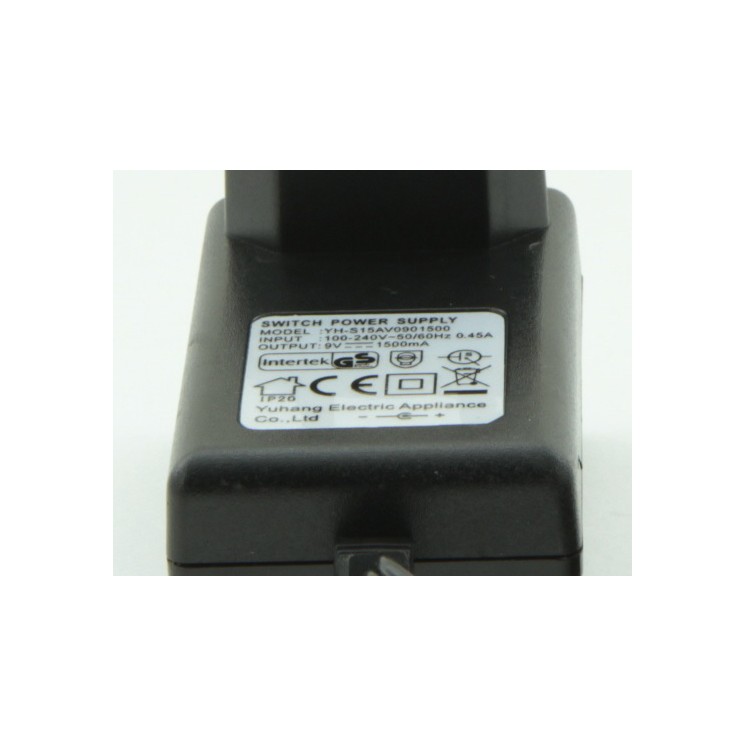 9V/1A adaptor